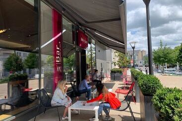 هتل Mercure Cholet Centre