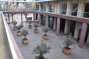 هتل Mosaic City Centre