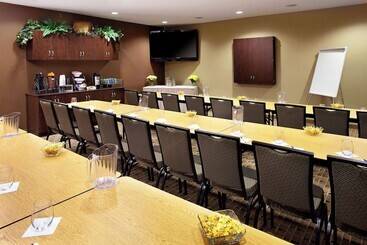 Microtel Inn & Suites By Wyndham St Clairsville   Wheeling