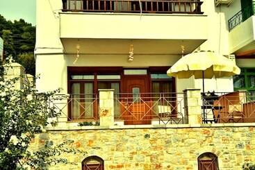 Nina Apartments