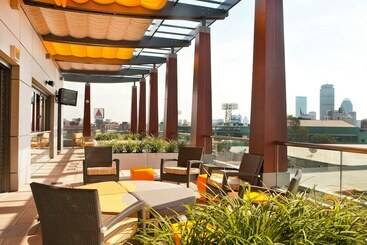 Residence Inn By Marriott Boston Back Bay/fenway