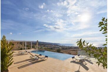 هاستل Elkysti Crete