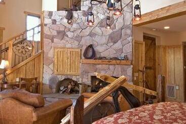 Adobe Grand Villas