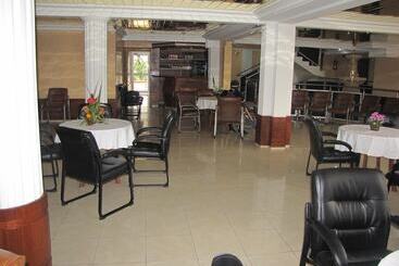 Afrique Hotel Douala Airport