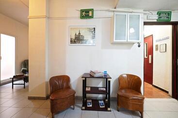 هاستل Hostal Elkano