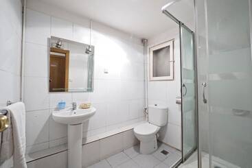 هاستل Hostal Elkano