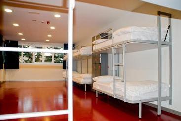 Bbk Bilbao Good Hostel
