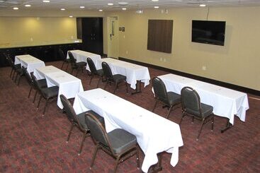 Hampton Inn & Suites Jamestown, Nd