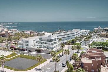 هتل Baobab Suites
