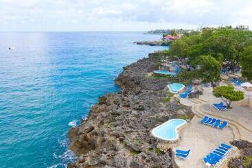 هتل Casa Marina Beach & Reef All Inclusive