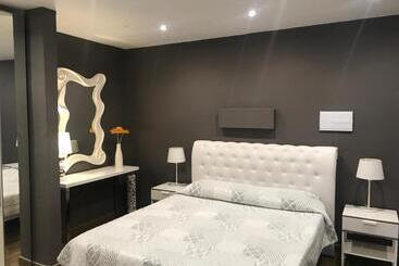 هتل El Petit Mirador