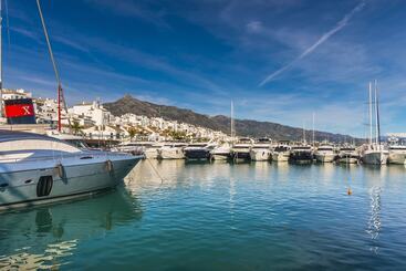 Estepona Hotel & Spa Resort