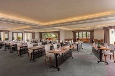 Estepona Hotel & Spa Resort