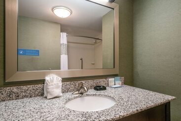هتل Hampton Inn Huntington University Area