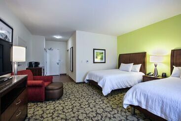 هتل Hilton Garden Inn Lincoln Downtown/haymarket