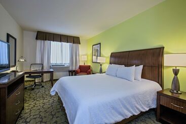 هتل Hilton Garden Inn Lincoln Downtown/haymarket