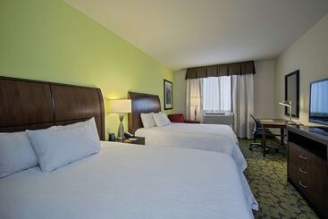 هتل Hilton Garden Inn Lincoln Downtown/haymarket
