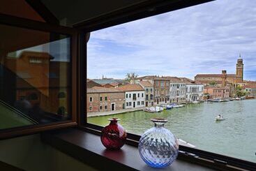 هتل Hyatt Centric Murano Venice