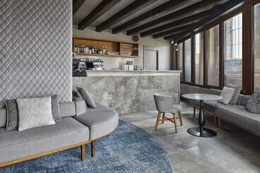 هتل Hyatt Centric Murano Venice