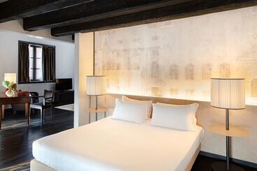 هتل Hyatt Centric Murano Venice