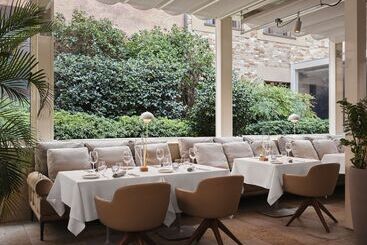 هتل Hyatt Centric Murano Venice