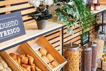 هتل Ibis Girona