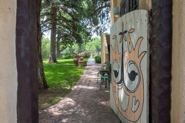 هتل Inn On La Loma Plaza