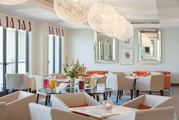 Ja Ocean View Hotel, Jumeirah Beach Dubai