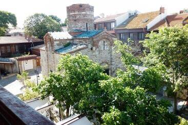 هتل Saint John Baptist Nessebar