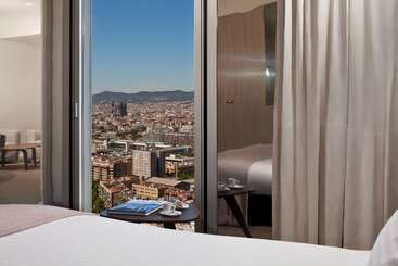 هتل The Level At Melia Barcelona Sky