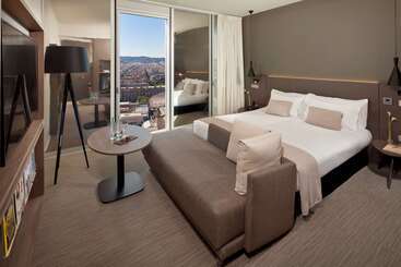 هتل The Level At Melia Barcelona Sky