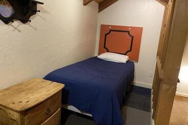 هتل The Viking Lodge   Downtown Winter Park Colorado