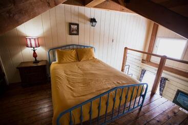 هتل The Viking Lodge   Downtown Winter Park Colorado