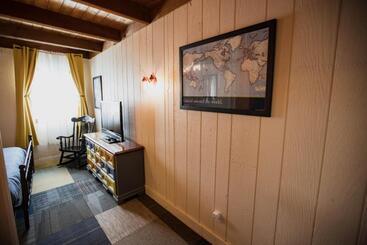 هتل The Viking Lodge   Downtown Winter Park Colorado