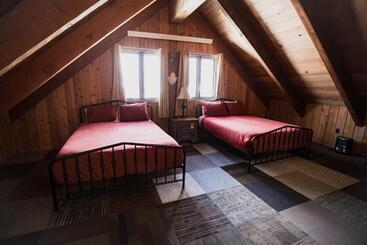 هتل The Viking Lodge   Downtown Winter Park Colorado