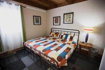 هتل The Viking Lodge   Downtown Winter Park Colorado