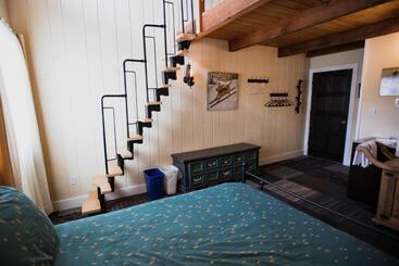 هتل The Viking Lodge   Downtown Winter Park Colorado