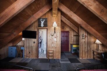 هتل The Viking Lodge   Downtown Winter Park Colorado