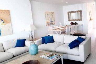 Suites Puerto Sherry