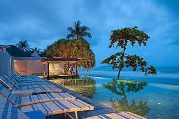 استراحتگاه Synergy Samui