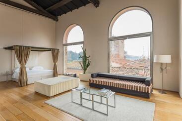Riva Lofts Florence