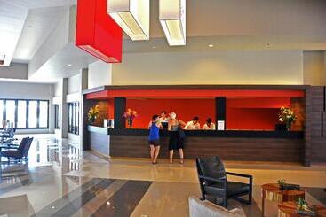 استراحتگاه Sentido Khao Lak