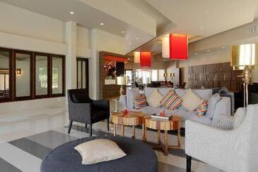 استراحتگاه Sentido Khao Lak