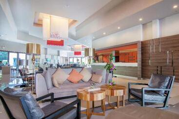 استراحتگاه Sentido Khao Lak