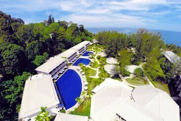 استراحتگاه Sentido Khao Lak