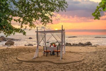 استراحتگاه Sentido Khao Lak