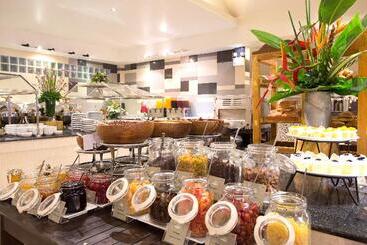 استراحتگاه Sentido Khao Lak