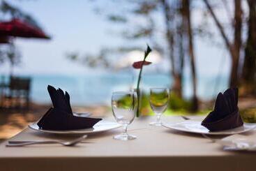 استراحتگاه Sentido Khao Lak