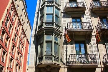 Urbany Hostel Bcn Go!