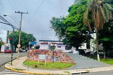 هاستل Pousada Universitária Bauru, Cpo ,centrinho, Funcraf ,usp, Facop ,agudos ,parque Vitória Régia , Une